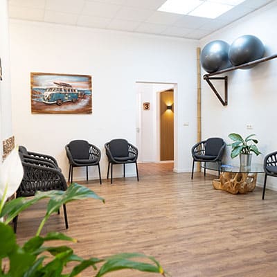 Wartebereich in der Physiotherapiepraxis Gesundheitsreich Lübeck