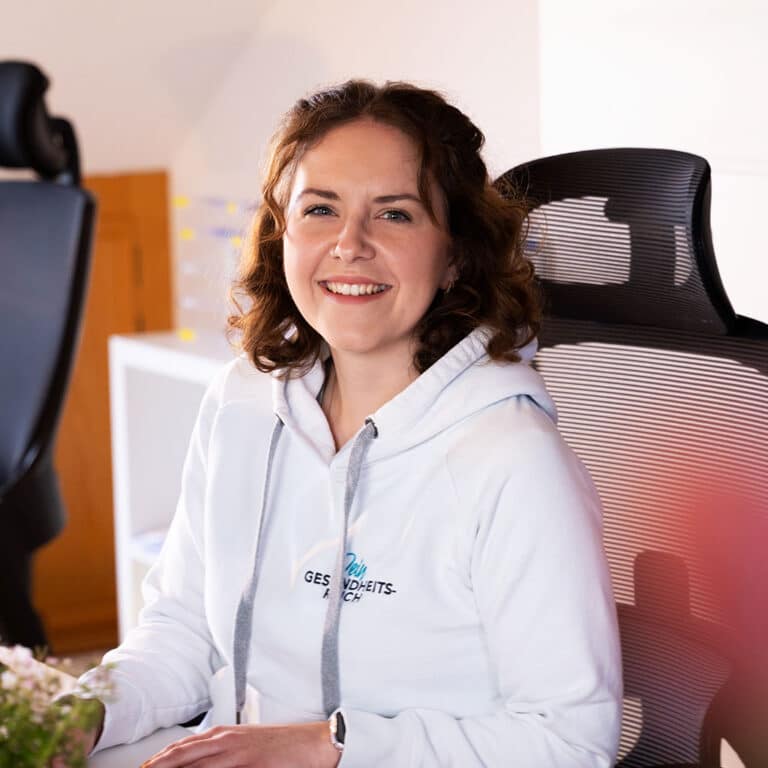 Chantal Fritzsch aus dem Büro der Physiotherapie Praxis Gesundheitsreich in Mölln