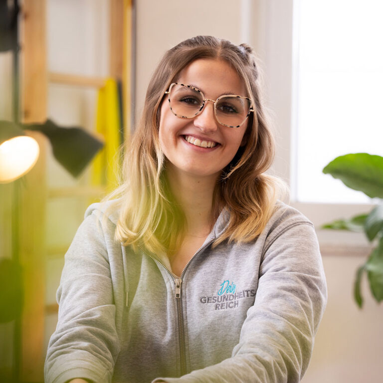 Maja Oberst, medizinische Masseurin der Physiotherapie Praxis Gesundheitsreich in Lübeck