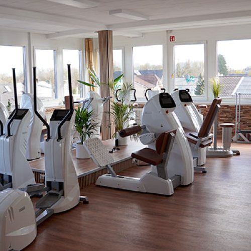 Zirkeltraining im Therapieraum der Physiotherapiepraxis Gesundheitsreich Schwarzenbek